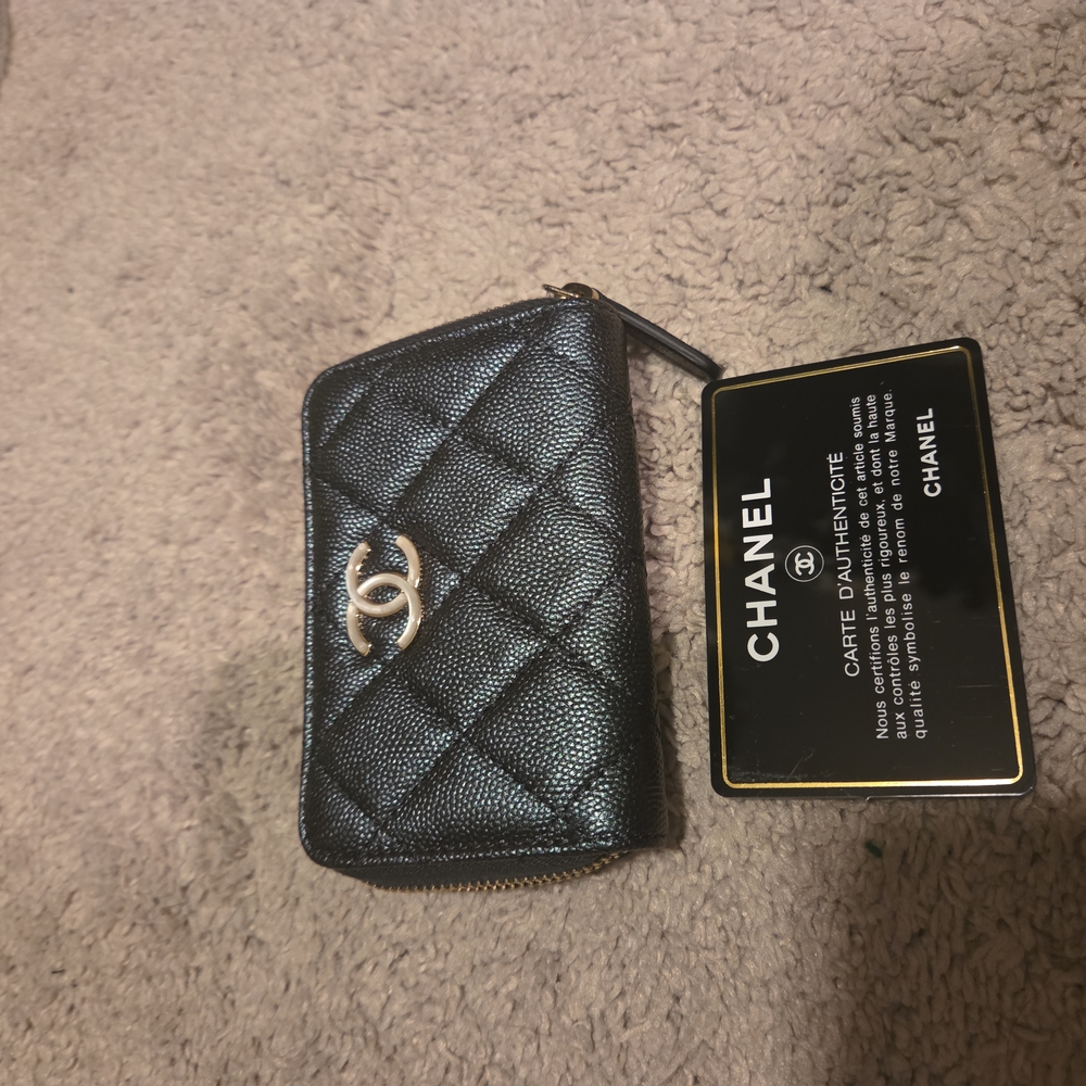 Chanel Caviar Iridescent Black Quilted Wallet